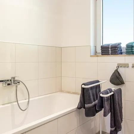 Nyaraló Amazing In With Wifi Nideggen