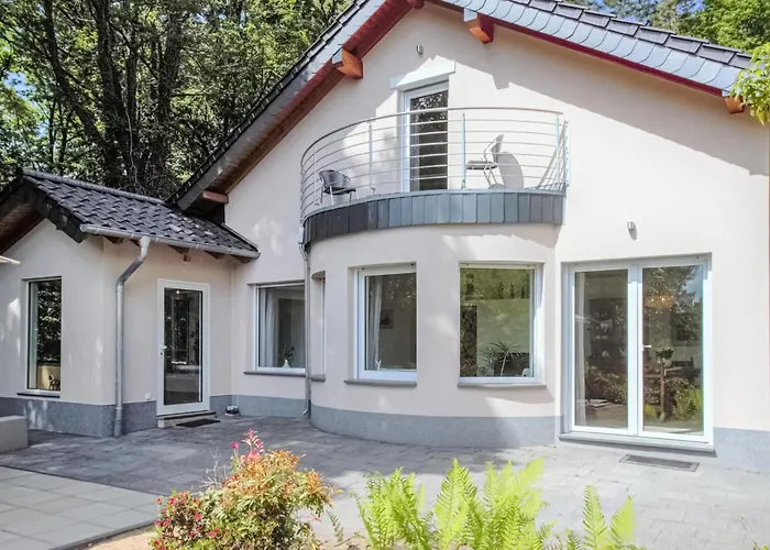 Feriehus Amazing In With Wifi